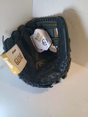 Franklin Fieldmaster,  Size 11."BLK/GLD, Baseball Glove, New LHT